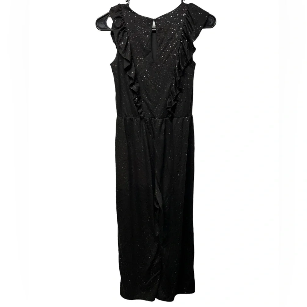 H&M jumpsuit.‎